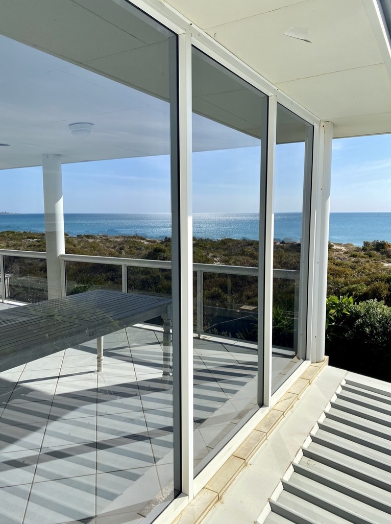 A view of the ocean from a Perth coastal home, representing the Fremantle Doctor sea breeze.